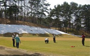 Snow on Japanese golf course
